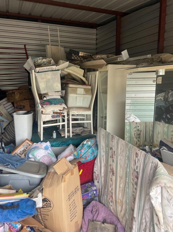 Storage Unit Auction in Lawton, OK at Gray Line Storage 2801 SW Lee